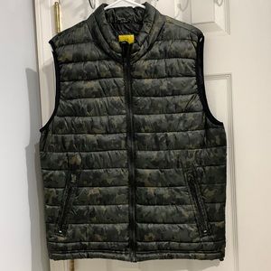 Lightweight Camo Puffer Vest